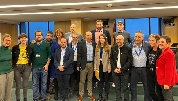 Ofensiva en el Congreso para imponer por ley el término de catalán a la lengua valenciana