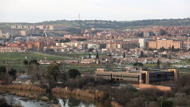 Tolón se reúne este lunes con Busquets a un mes de su estudio sobre la Vega Baja