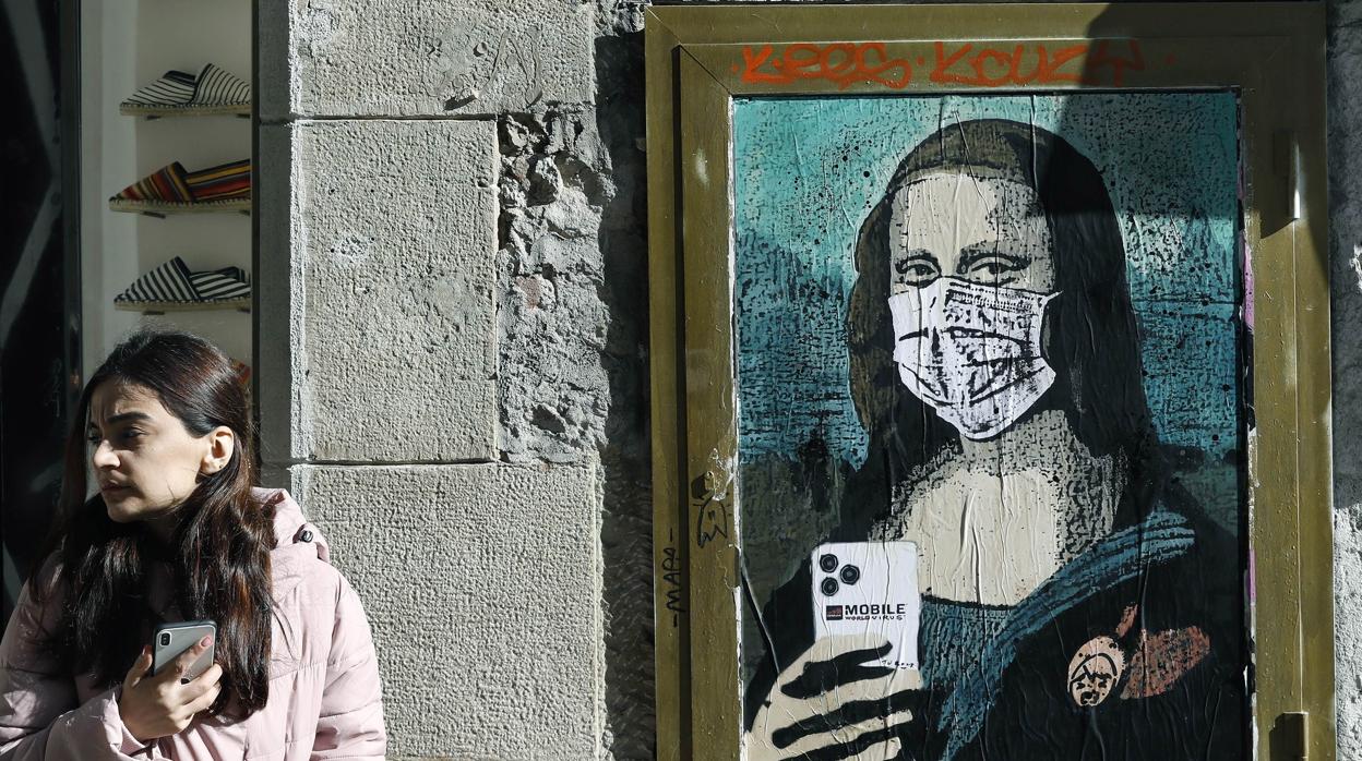 La Mona Lisa de Da Vinci, reinventada por TVBoy en las calles de Barcelona