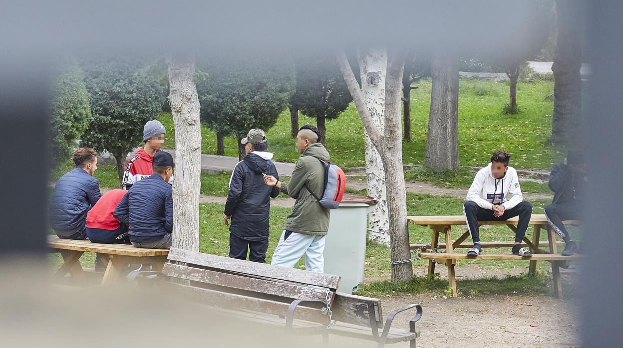 Menores inmigrantes no acompañados, en un centro de acogida