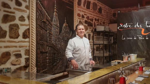 José López se hace cargo de la cocina del restaurante «Entre dos fuegos» situado en la antigua casa de Paco de Lucía