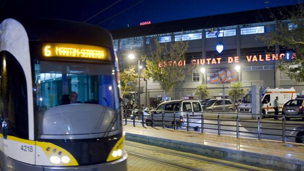 Servicios especiales del Metro y el tranvía de Valencia para el partido entre el Levante y el Real Madrid