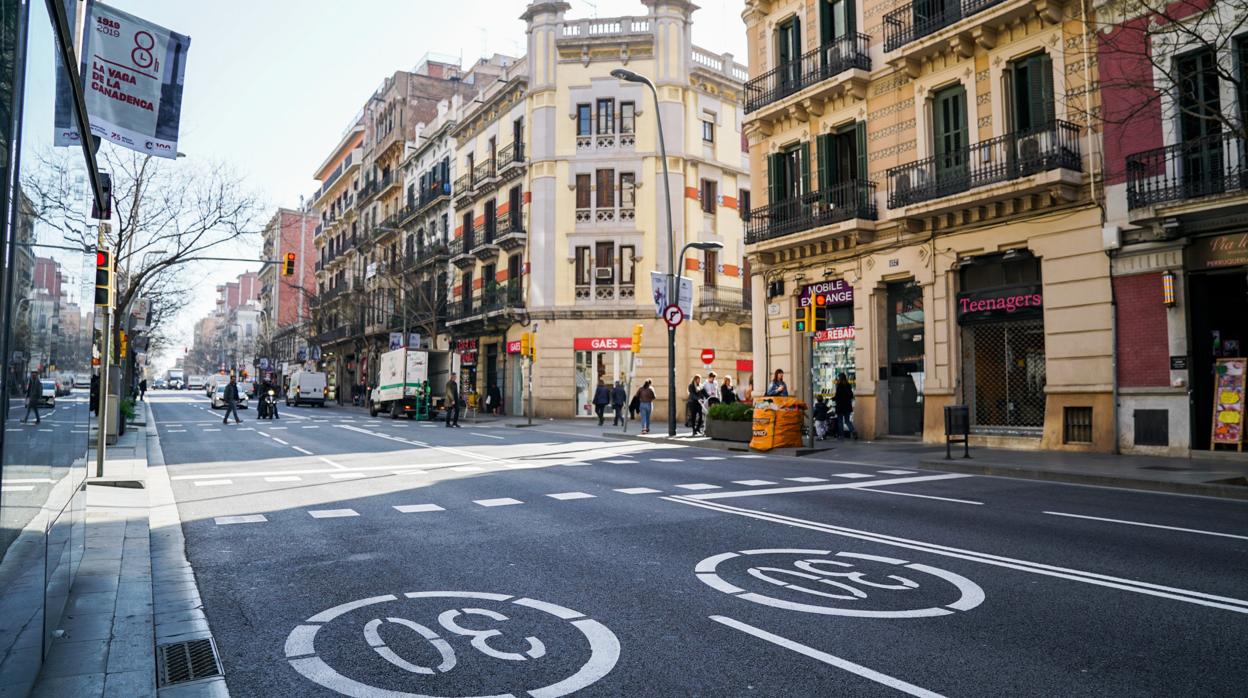 Creu Coberta, con su nueva señalización