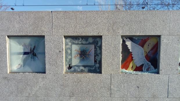 Destrozan el monumento a las víctimas del 11-M en El Pozo