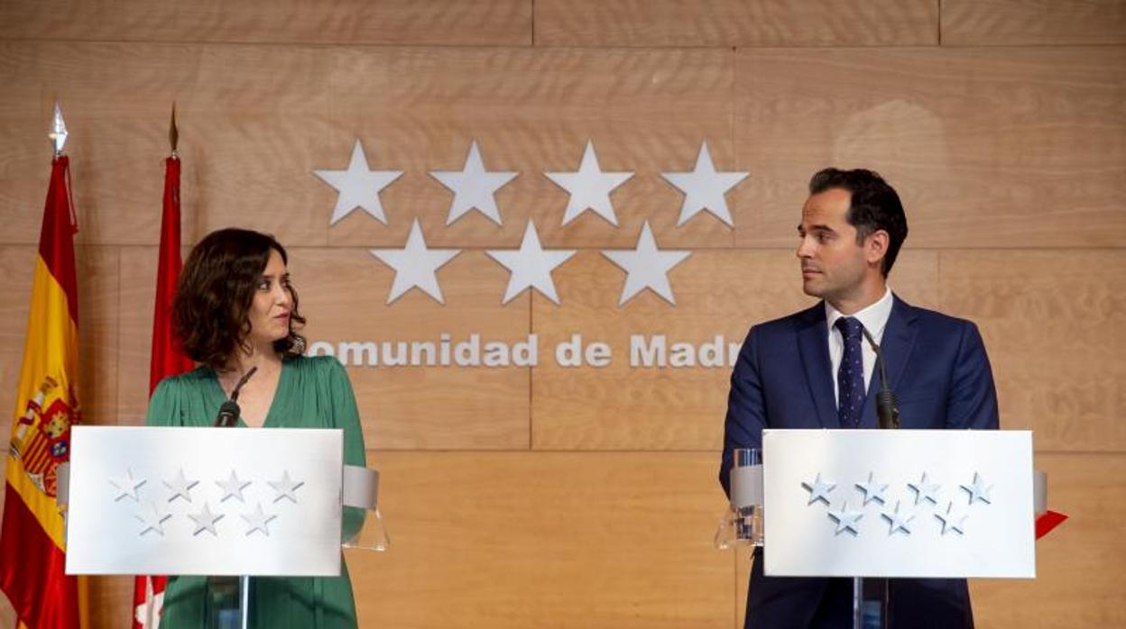 La presidenta, Isabel Díaz Ayuso, y el vicepresidente de la Comunidad de Madrid, Ignacio Aguado