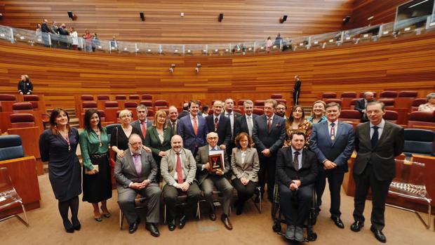 Homenaje a héroes anónimos de la igualdad