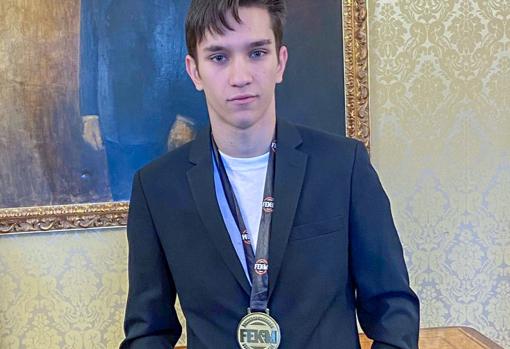 Alejandro Jiménez Hidalgo, un salmantino de 18 años, la gran esperanza del kickboxing nacional e internacional