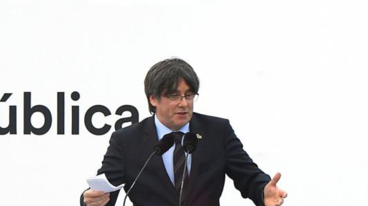 Carles Puigdemont, durante su comparecencia ayer en Perpiñán