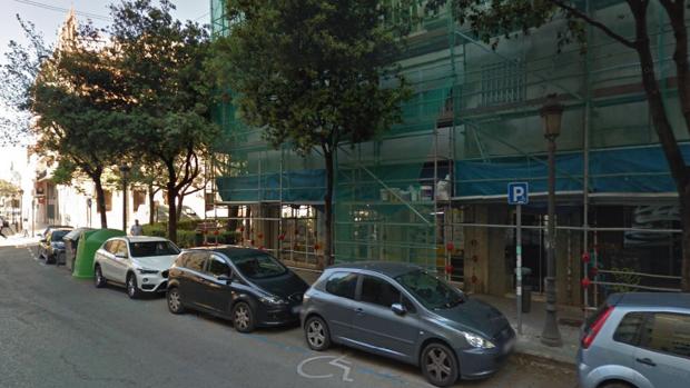 Un colegio valenciano se moviliza ante la apertura de una casa de apuestas a 50 metros