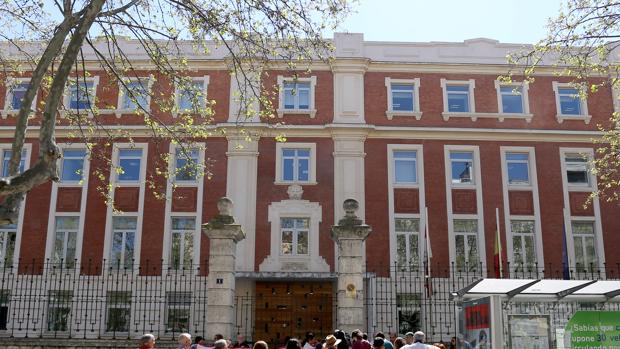 Dos nuevos positivos en Salamanca y Valladolid elevan a 13 los casos de coronavirus en Castilla y León