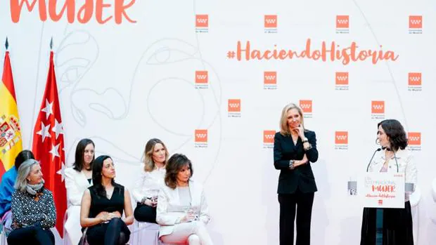 Madrid premia a mujeres que abren brecha en campos masculinos