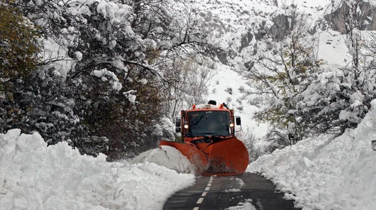 Imagen de archivo de una de las nevadas invernales de León