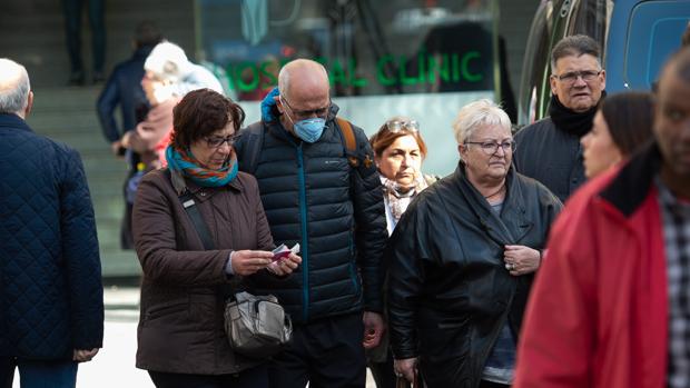 Dos nuevos muertos por coronavirus en Cataluña