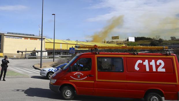 Una mezcla de productos químicos de una acería provoca una nube amarillenta sobre Ponferrada