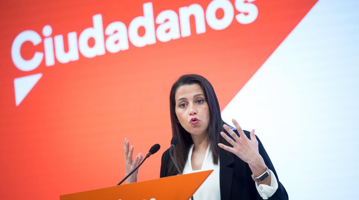 Inés Arrimadas analiza la crisis del coronavirus