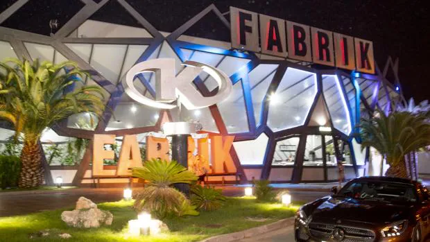 La discoteca Fabrik aplaza temporalmente su actividad por el coronavirus