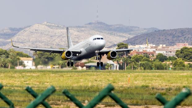 Un pasajero será indemnizado con mil euros por el retraso de su vuelo