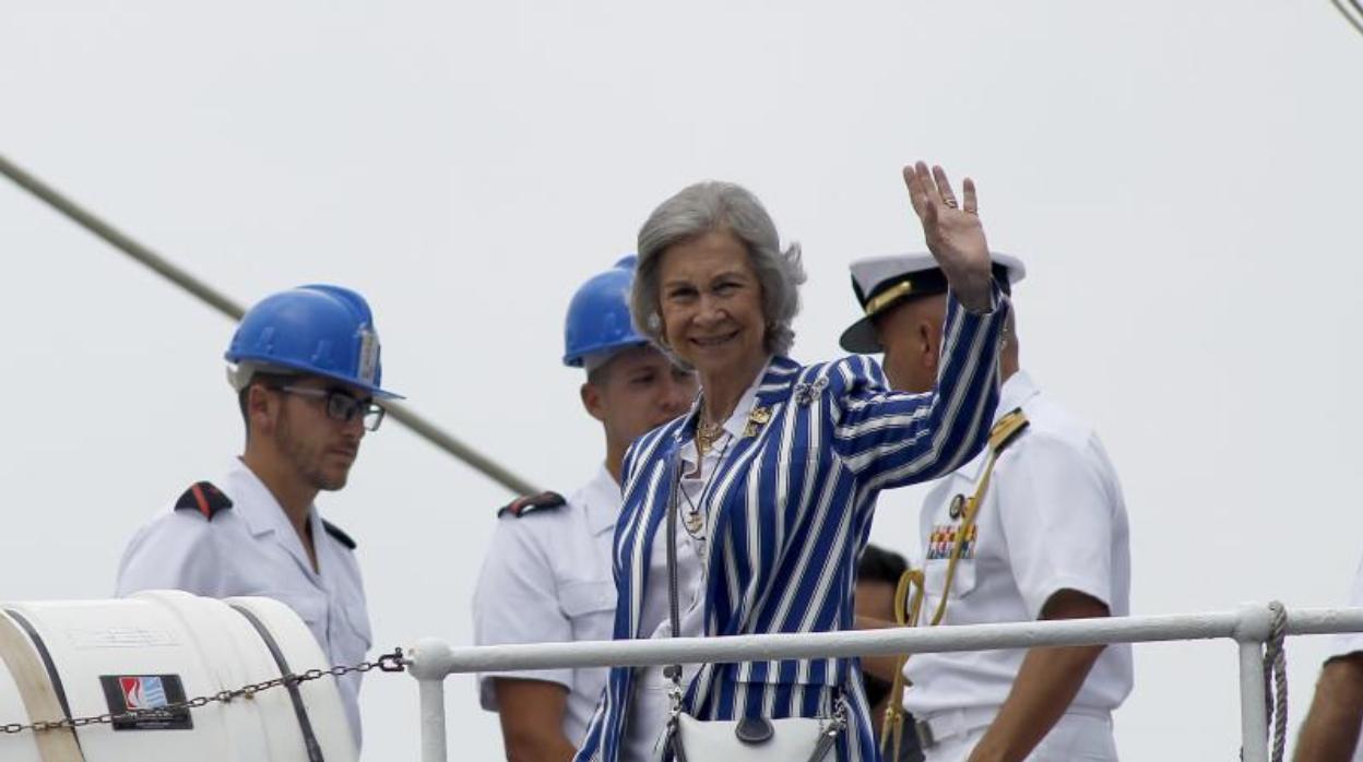 Doña Sofía, este verano en el buque-escuela de la Armada