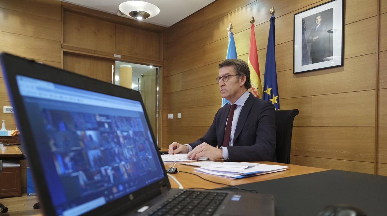 Alberto Núñez Feijóo, este domingo durante la videoconferencia de Pedro Sánchez con los presidentes autonómicos