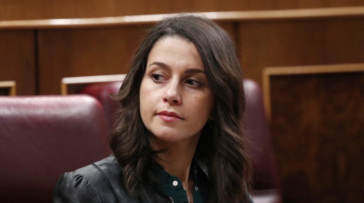 Inés Arrimadas, embarazada, no podrá intervenir de forma telemática, como pedía