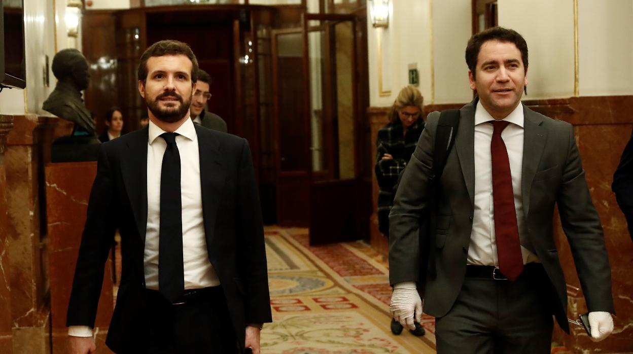 Pablo Casado y Teodoro García Egea, ayer en el Congreso de los Diputados