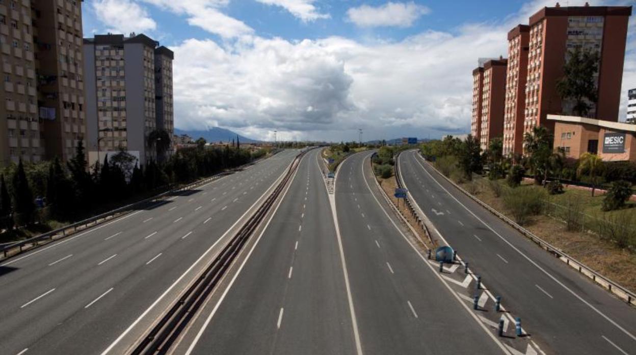 Las carreteras de acceso a Málaga, completamente vacías el pasado domingo