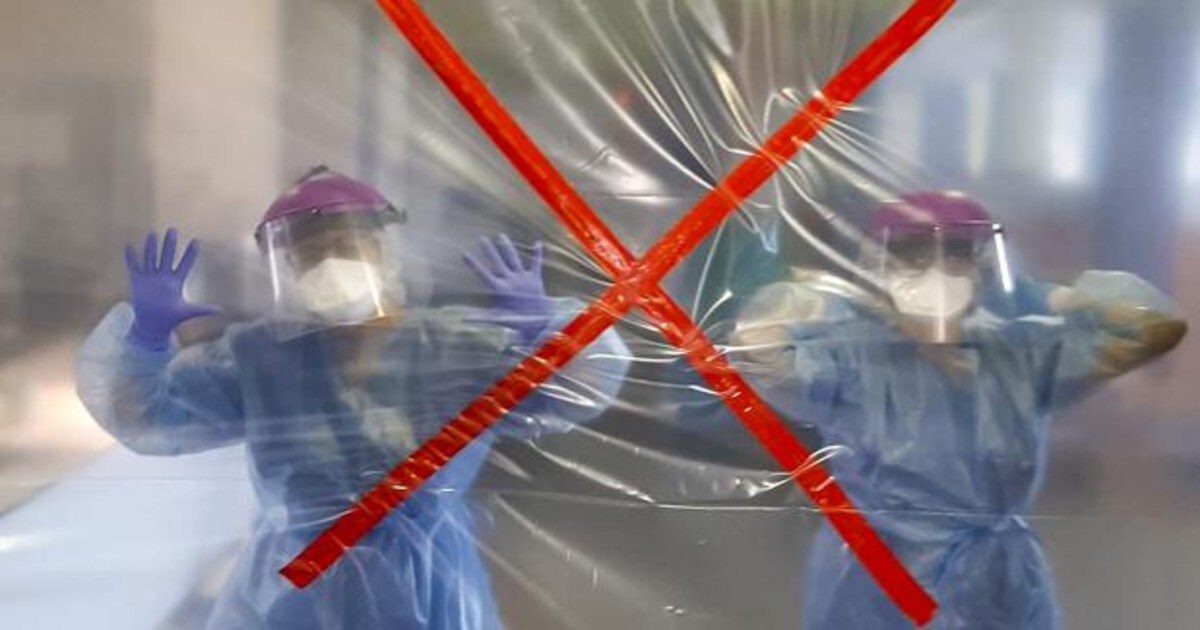 Sanitarios de urgencias del Hospital de Ponferrada se preparan para el trabajo
