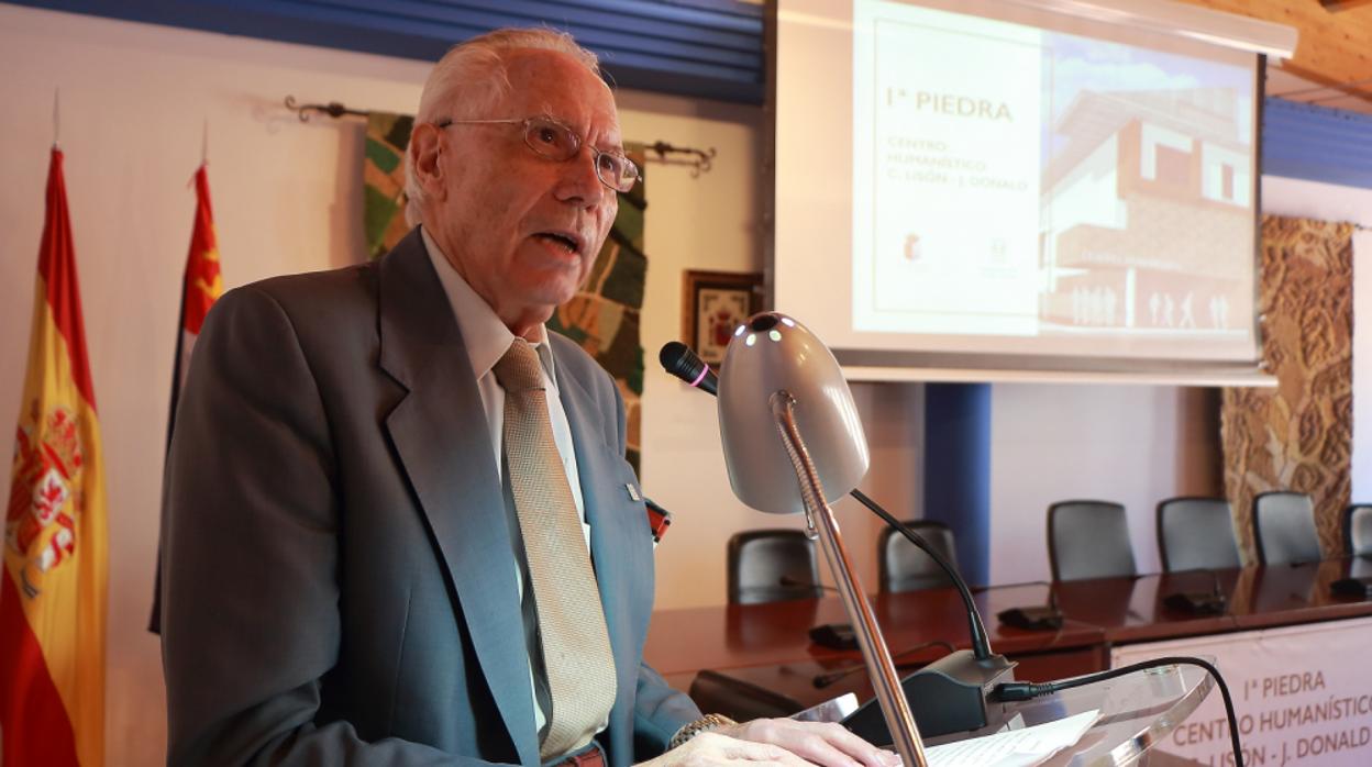 Adiós a Carmelo Lisón, el antropólogo de la «Galicia embrujada»