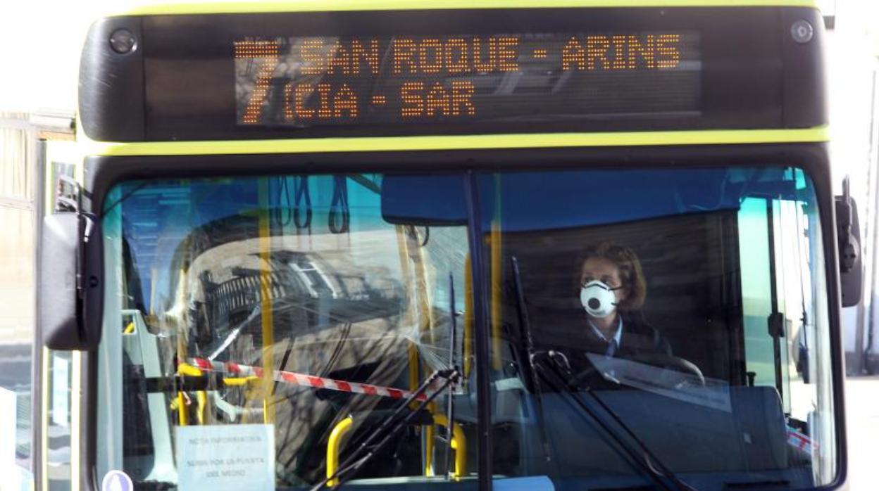 Un autobús, en Santiago