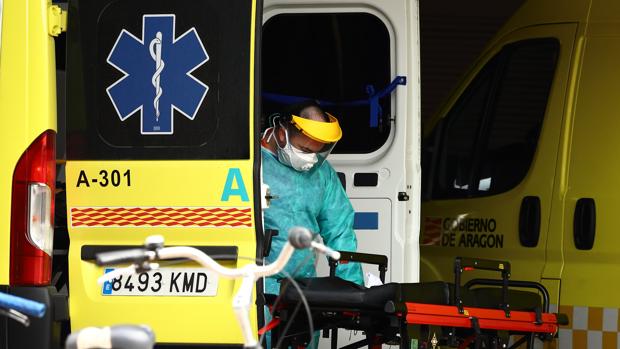 El coronavirus se extiende entre médicos y personal de enfermería de Aragón, con cientos de afectados