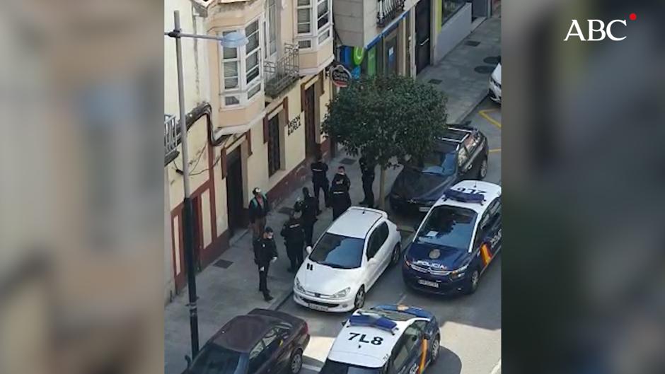 La Policía desaloja un bar en Ferrol al que se accedía con contraseña