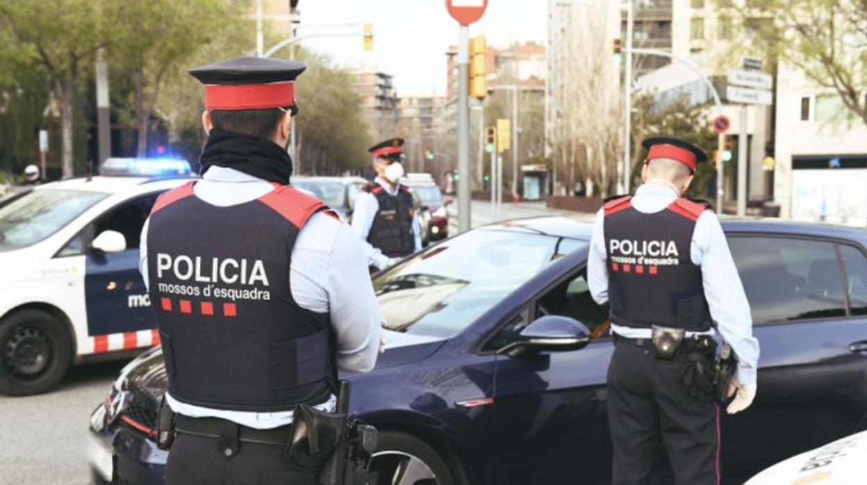 Una patrulla de Mossos en una actuación durante el estado de alarma