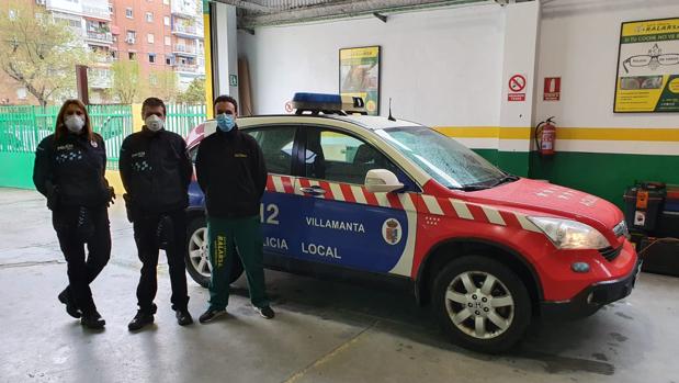 Campaña solidaria de desinfección de vehículos policiales y sanitarios en Cataluña y Madrid