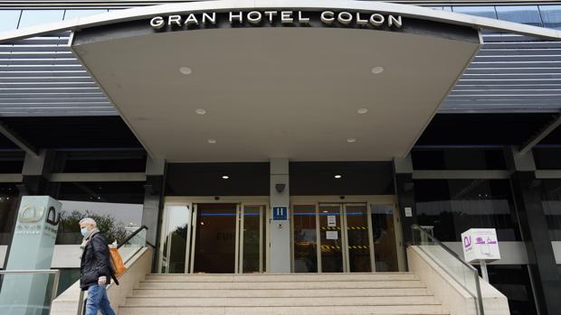 La Policía Municipal frustra el suicidio de una paciente de coronavirus en un hotel medicalizado