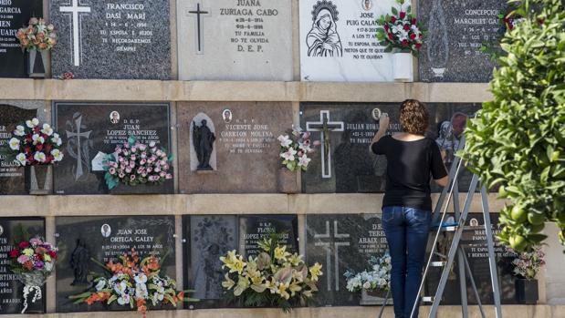 Coronavirus: el Gobierno valenciano permitirá que los familiares puedan despedirse de sus seres queridos