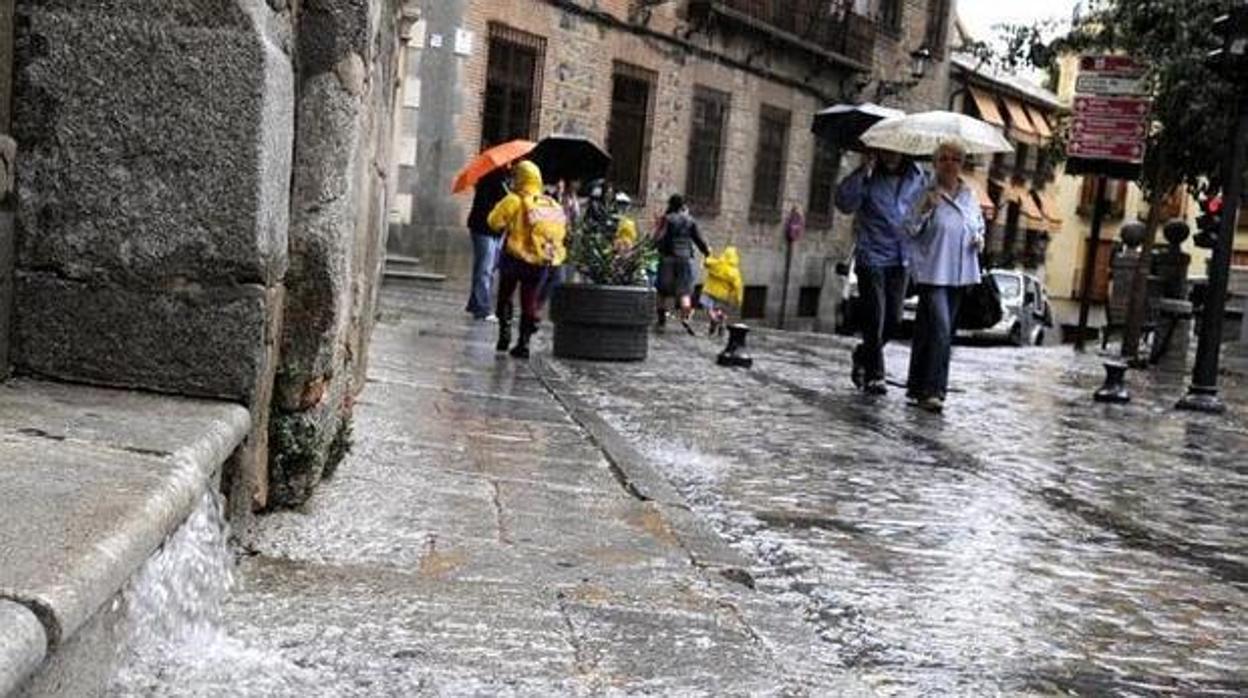 Foto de archivo de un día de lluvia en Toledo