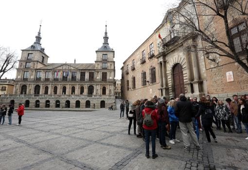 Plaza del Ayuntamiento de Toledo, con las Casas Consistoriales al fondo
