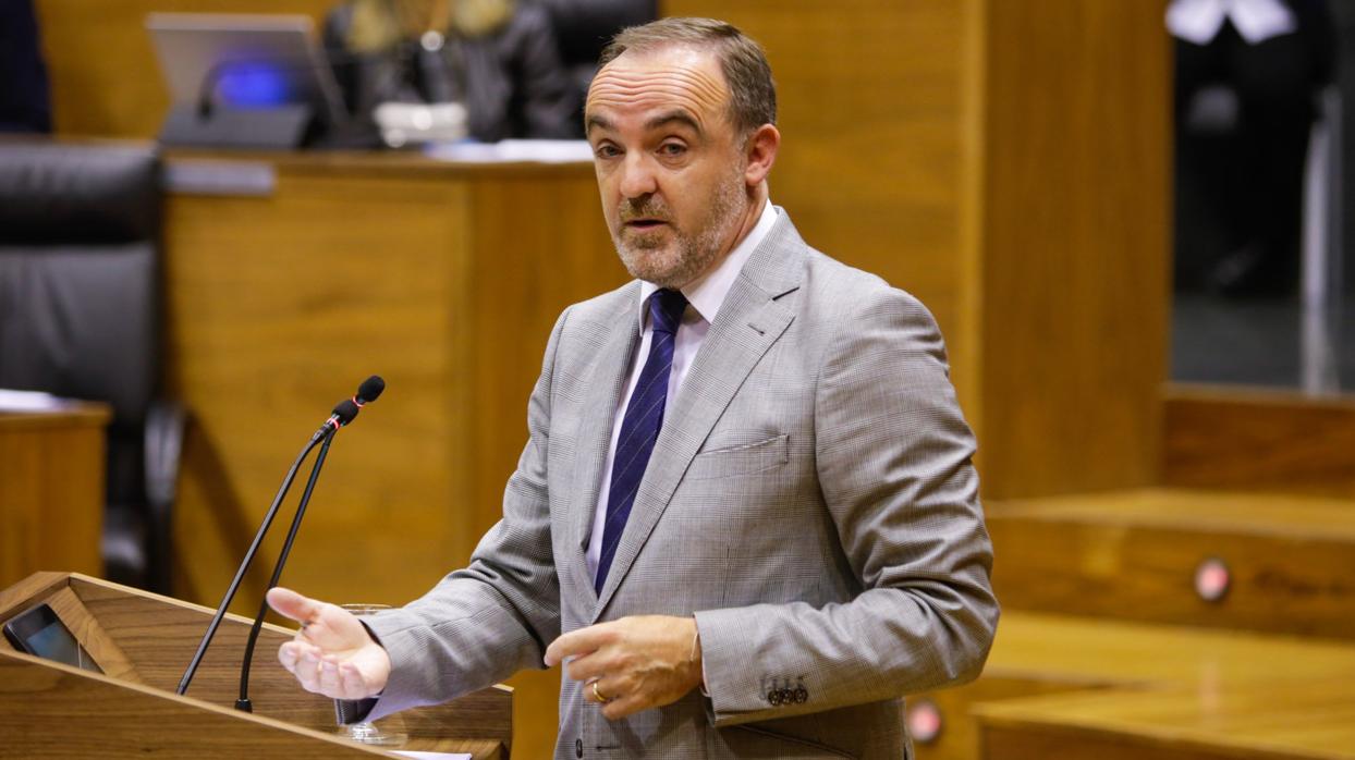 Javier Esparza, portavoz de Navarra Suma y presidente de UPN en el Parlamento.