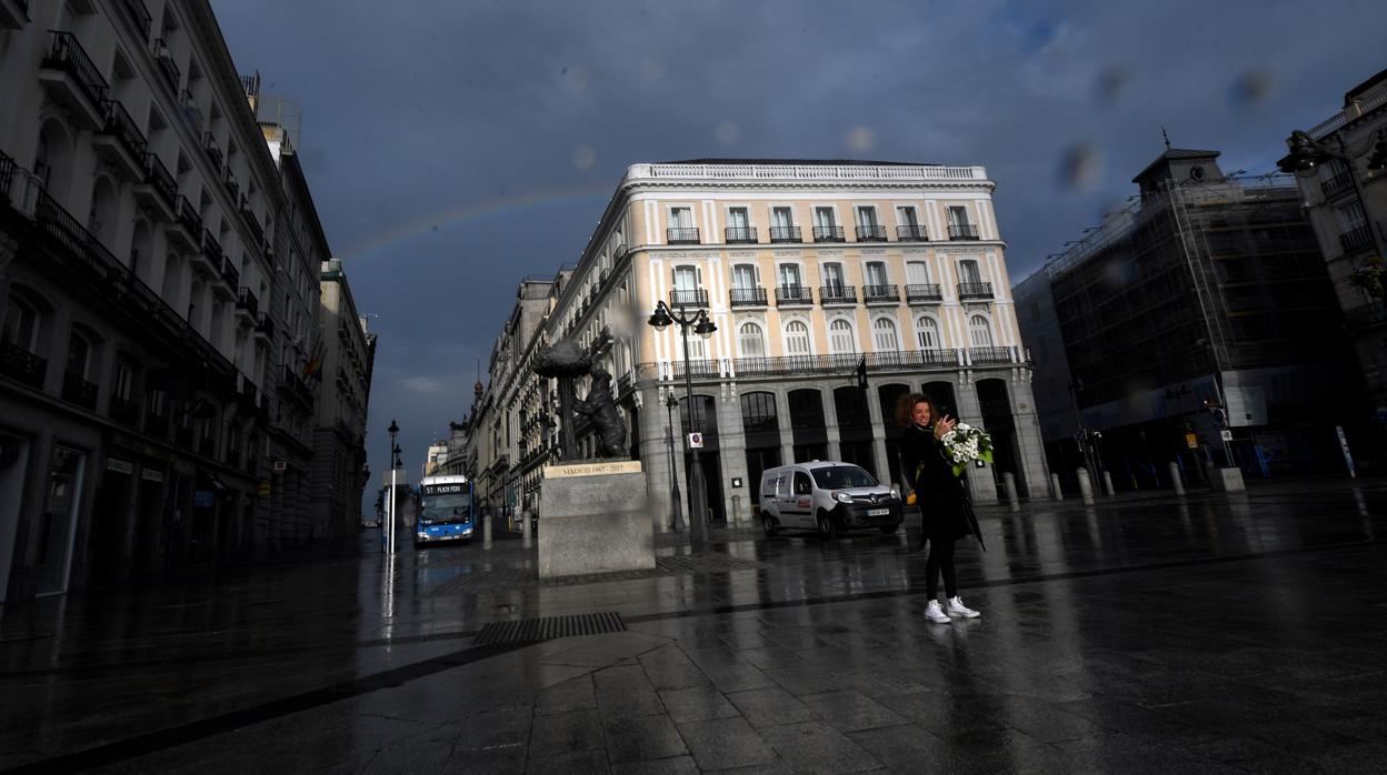 La Puerta del Sol, prácticamente vacía durante el estado de alarma