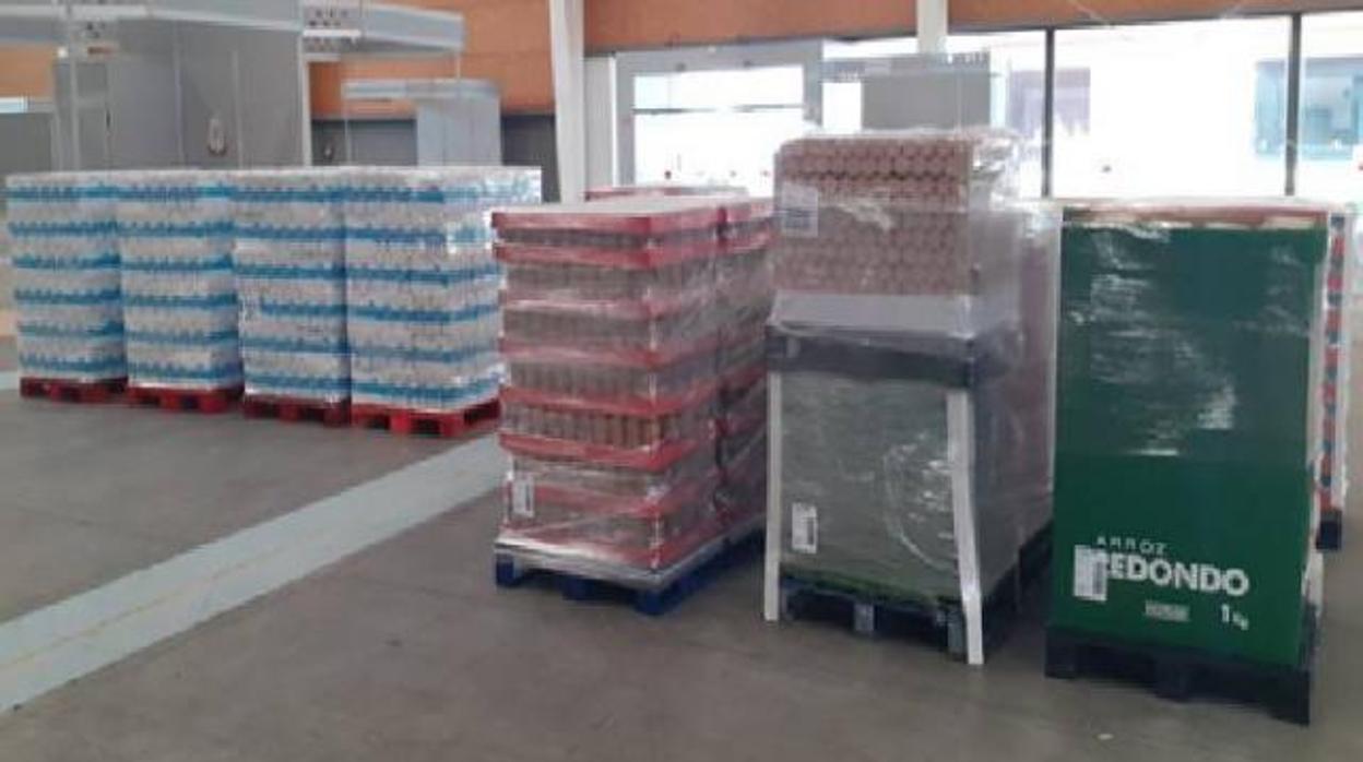 Algunos de los alimentos donados por Mercadona a Cáritas Talavera