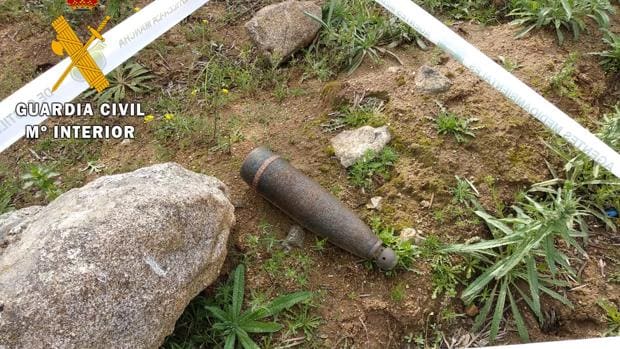 Desactivan dos artefactos explosivos de la Guerra Civil en San Martín de Montalbán