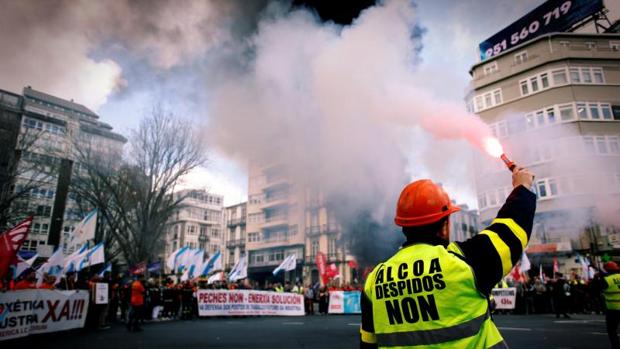 Alcoa notifica a Parter que la venta de las plantas de La Coruña y Avilés incumple su acuerdo