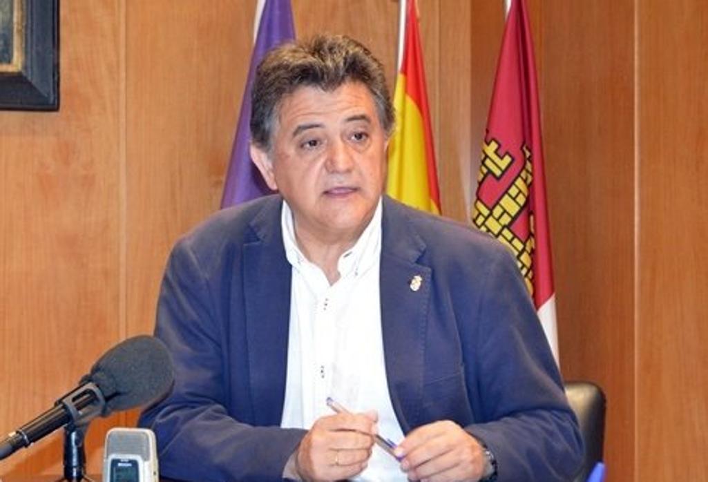 El alcalde Daimiel, Leopoldo Sierra