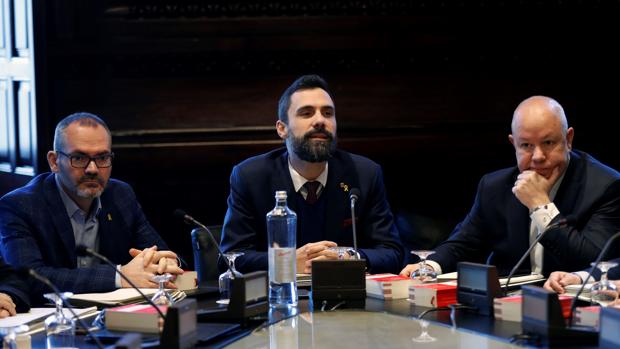 El presidente del Parlament, de ERC, acusa a Junts de conspirar con Ciudadanos para desgastarle