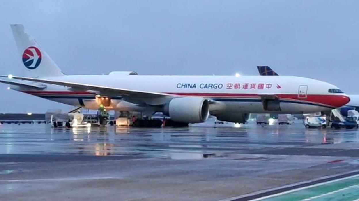 Llega a Madrid el sexto avión procedente de China con material destinado a combatir el coronavirus