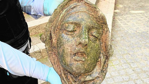 El misterio de la cabeza de Santa Teresa que emergió del río Onyar