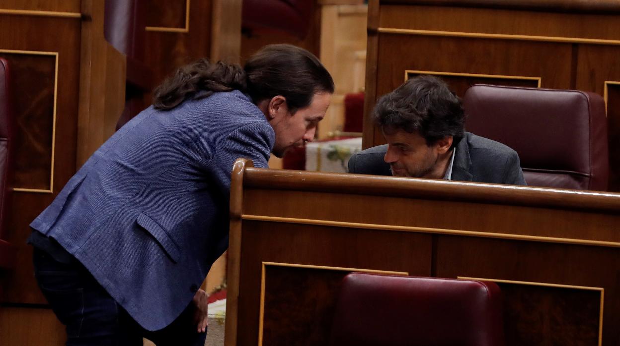 Pablo Iglesias y Jaume Asens, en el Congreso