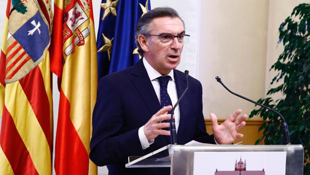 El líder del PP aragonés urge a Lambán «acción» y «menos filosofía» para afrontar la crisis económica