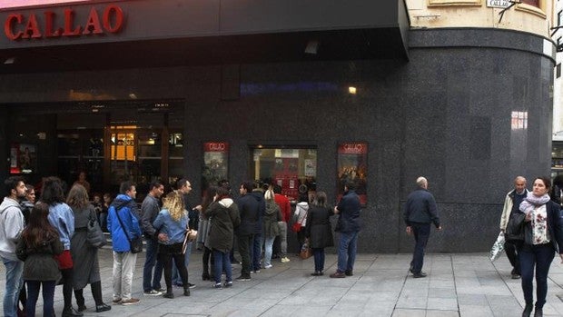 Así se podrán beneficiar de la rebaja fiscal de Madrid los teatros, cines, hosteleros y comerciantes