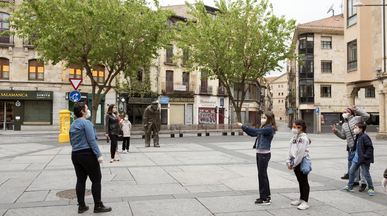 Crecen un 6,8 por ciento los casos de coronavirus en los niños de Castilla y León desde el 27 de abril